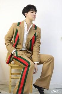 娱乐圈恋情爆料p图,P图揭秘明星甜蜜瞬间  第1张