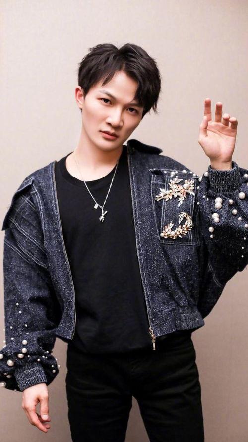 爆料娱乐圈周深,娱乐圈的神秘声音，揭秘他的音乐之路